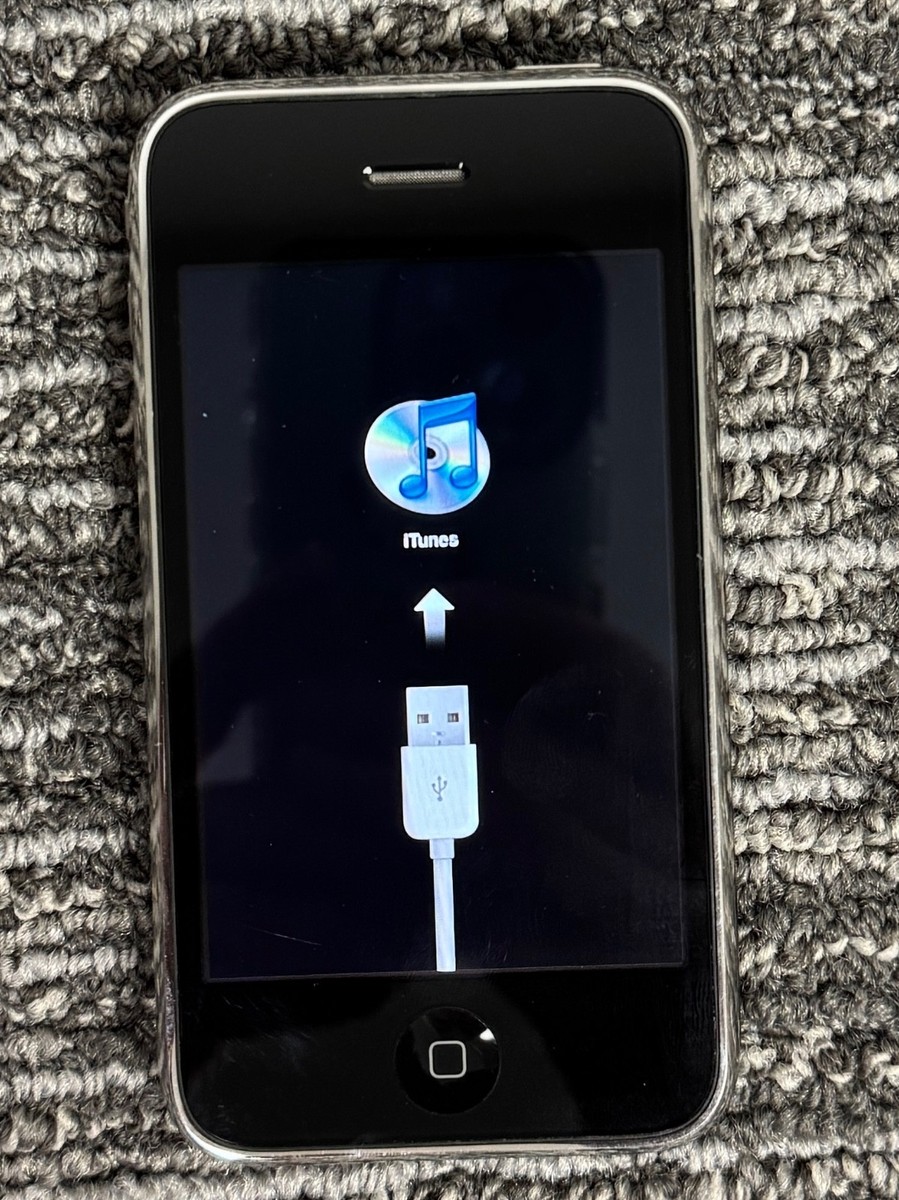 Apple iPhone 3G 8GB Black Working Reset Vintage Collectible Tested