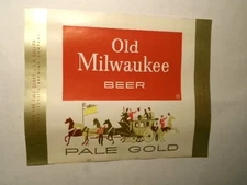 1960 OLD MILWAUKEE PALE GOLD BEER one quart bottle label SCHLITZ