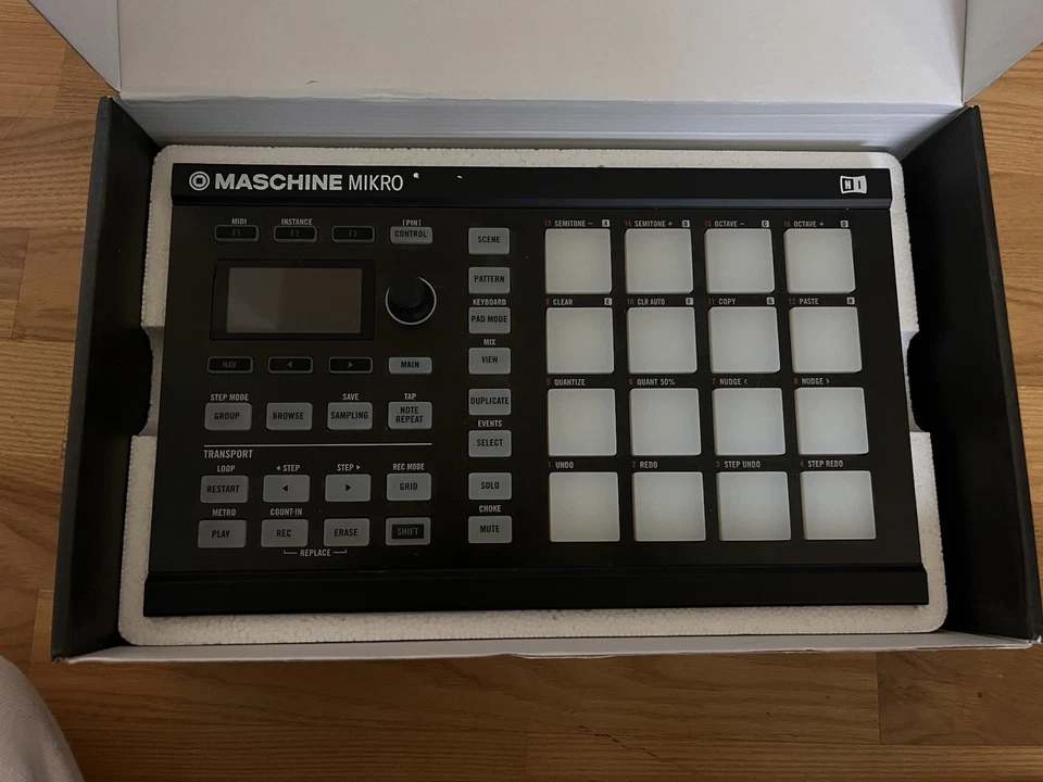 Native Instruments Maschine Mikro MK2 Mit OVP