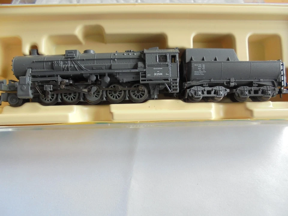 Minitrix N, 12045, BR 52, Nr. 52 2358 der DRG, ohne Bleche, neu, grau, OVP