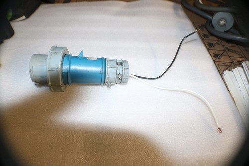 USED ME 330P6W Mennekes Plug 30A 250V 2P 3W *VAC TYPE 3830