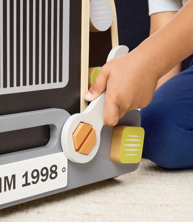 Member’s Mark Wooden Car Mechanic Playset Kids Pretend Garage Workshop Toy NEW - Image 2 of 4