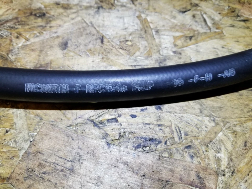 Cadillac SRX 2004-2009 tubería de manguera de aire acondicionado OEM Foto 4 de 4