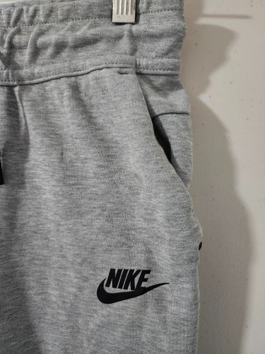 Nike Pants Boys M Gray Tech Fleece Jogger Sweats Pullon Drawstring Stretch Pkts - Picture 5 of 21