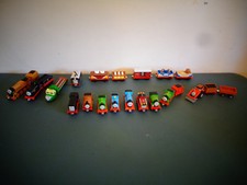 THOMAS TAKE N PLAY TAKE ALONG DIECAST TRAIN LOT