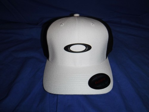 OAKLEY Premium TIN CAN trucker hat 