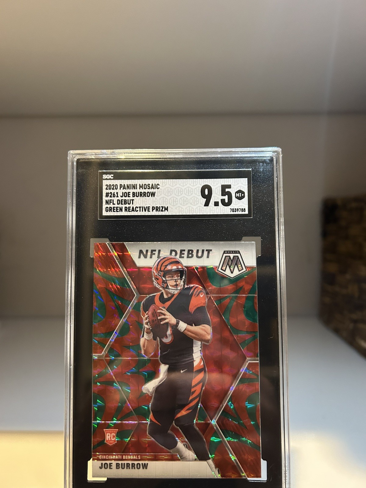 2020 Panini Mosaic NFL Debut Mosaic Reactive Green Prizm Joe Burrow