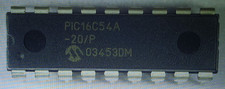 PIC16C54A-20/P Microchip 8-Bit OTP Microcontroller 20MHz DIP-18 Blank Unprogramm