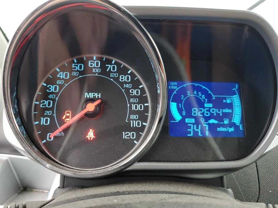 Conjunto de filtro de aire usado se adapta a: Chevrolet Spark 2013 grado A Foto 3 de 4