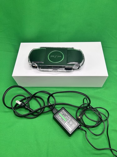 Sony PSP 3001 Handheld Video Game, Charger Clear Travel Case, 2 Games Tested - Picture 5 of 17