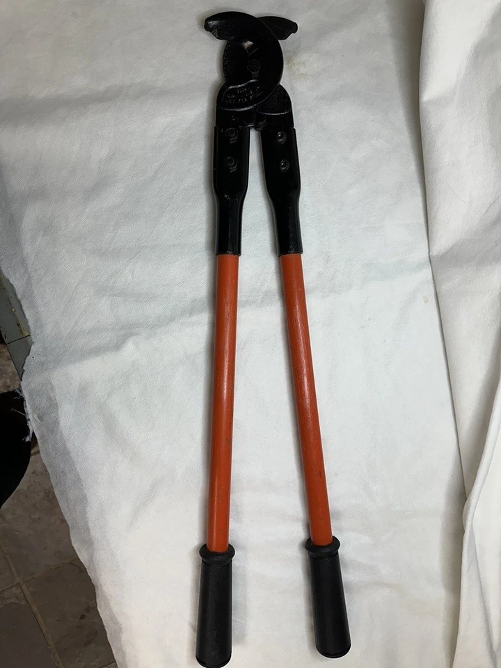 Klein 63041 Heavy Duty Cable Cutter for Copper & Aluminum Wire (EH) - Image 2 of 4