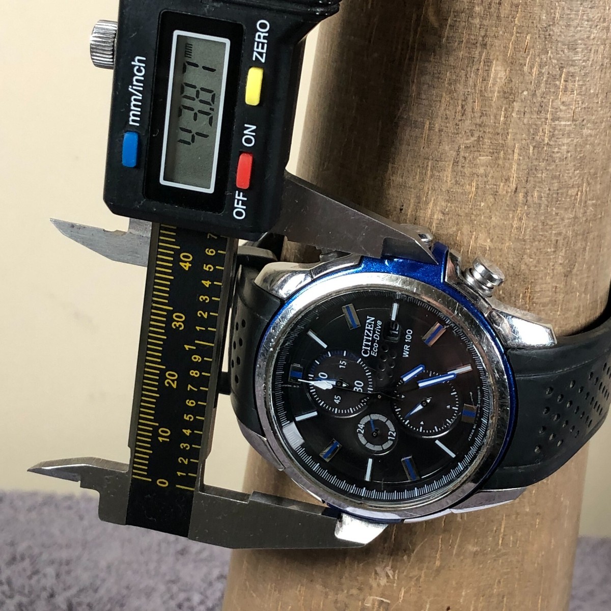 Citizen Eco-Drive Men B612-S082757 Chronograph Solar Rubber