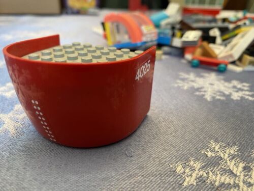 Lego Lot, 3.5 Lbs Assorted Friends, City, Star Wars, Pirates Of The Caribbean - Picture 3 of 13