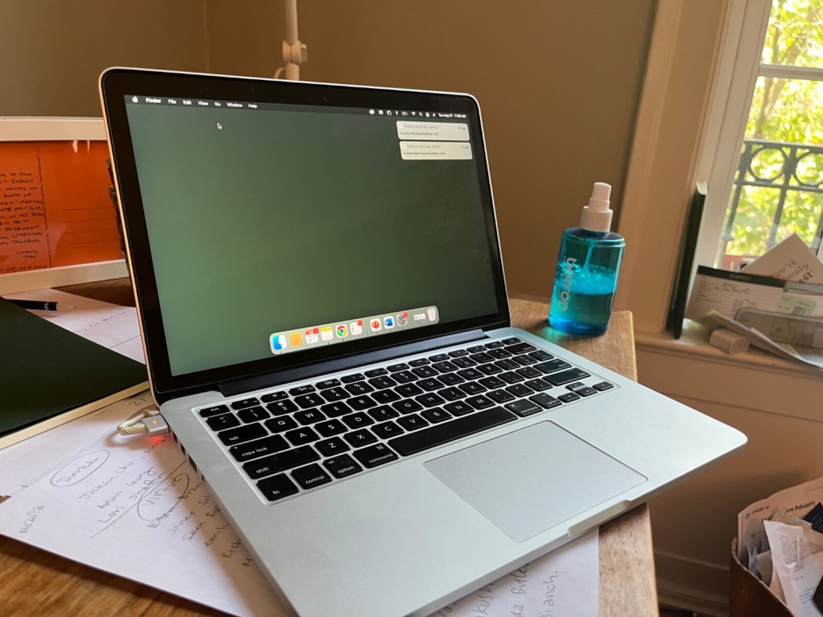 MacBook Pro2015 13.3インチ Amazon.com: Apple 13in MacBook Pro, Retina, Touch Bar, 3.1GHz