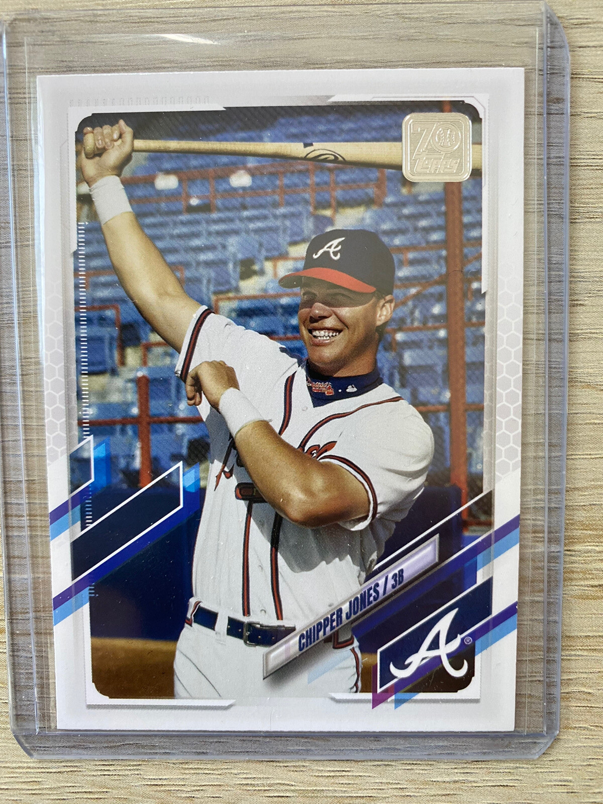2021 Topps Series 2 Chipper Jones Short Print Legend Photo Variation SP #641