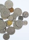 Costa Rica Lot of 26 Coins Various Dates and Denominations -See Photos — photo 3