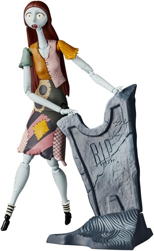 Revoltech Nightmare Before Christmas Sally Non-scale Action Figure - Picture 4 of 9