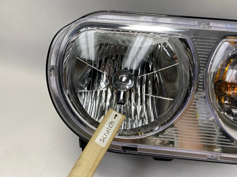 Conjunto de faros delanteros derecho del lado del pasajero para Dodge Challenger 2008-2014 TYC Foto 3 de 4