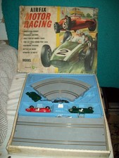 VINTAGE AIRFIX MOTOR RACING MR7 SET.