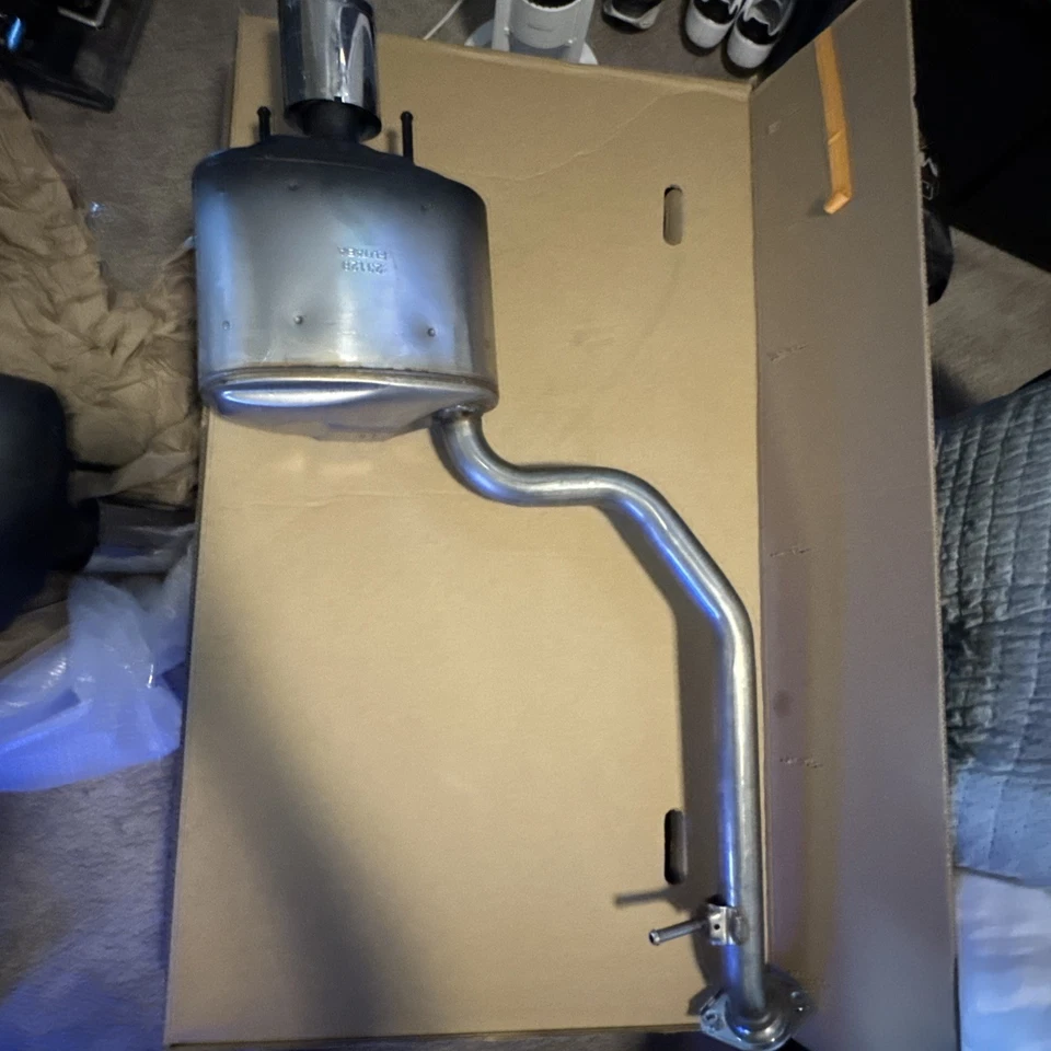 Kit silenciador deportivo Lexus Is 350 F 2025 Foto 3 de 3