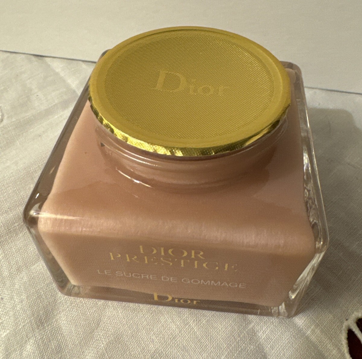 洗顔料 Dior Prestige Le Sucre de Gommage 150ml Dior Prestige LE SUCRE DE GOMMAGE Exfoliating Polishing