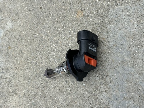 L000 9145 Mopar Sylvania 9145 H10 Front Fog Light Bulb - Picture 6 of 9