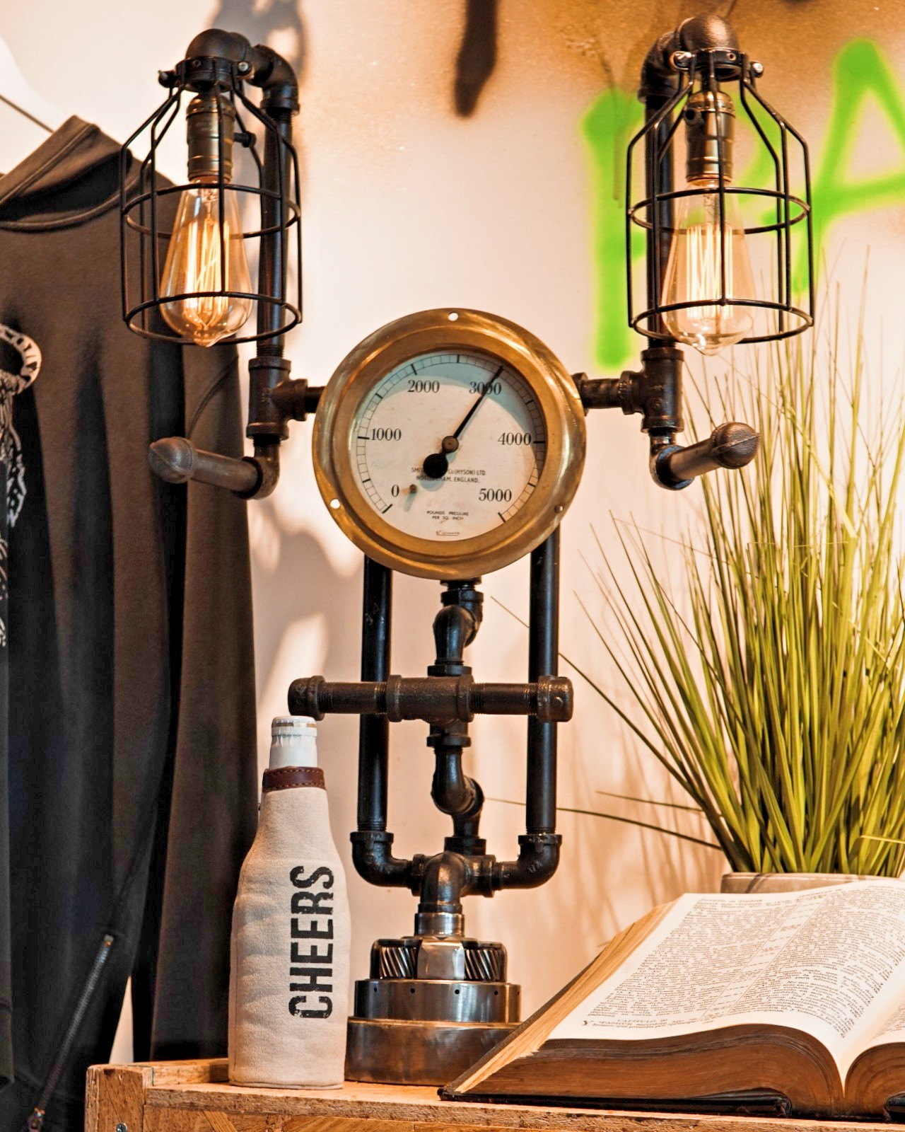 Лампы RARE Steampunk Jewelry Watch Holder