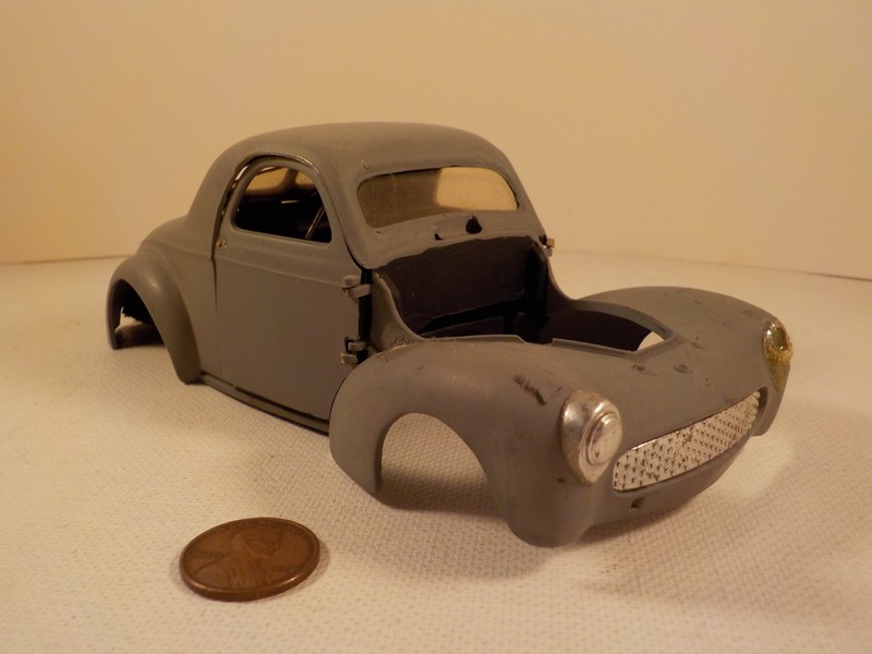 Original 1982-vintage (1:25 Plastic) "Revell ~ 41 WILLYS" (partial) Model Kit!