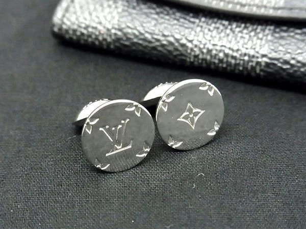 Louis Vuitton Cuff In Men's Cufflinks for sale - eBay