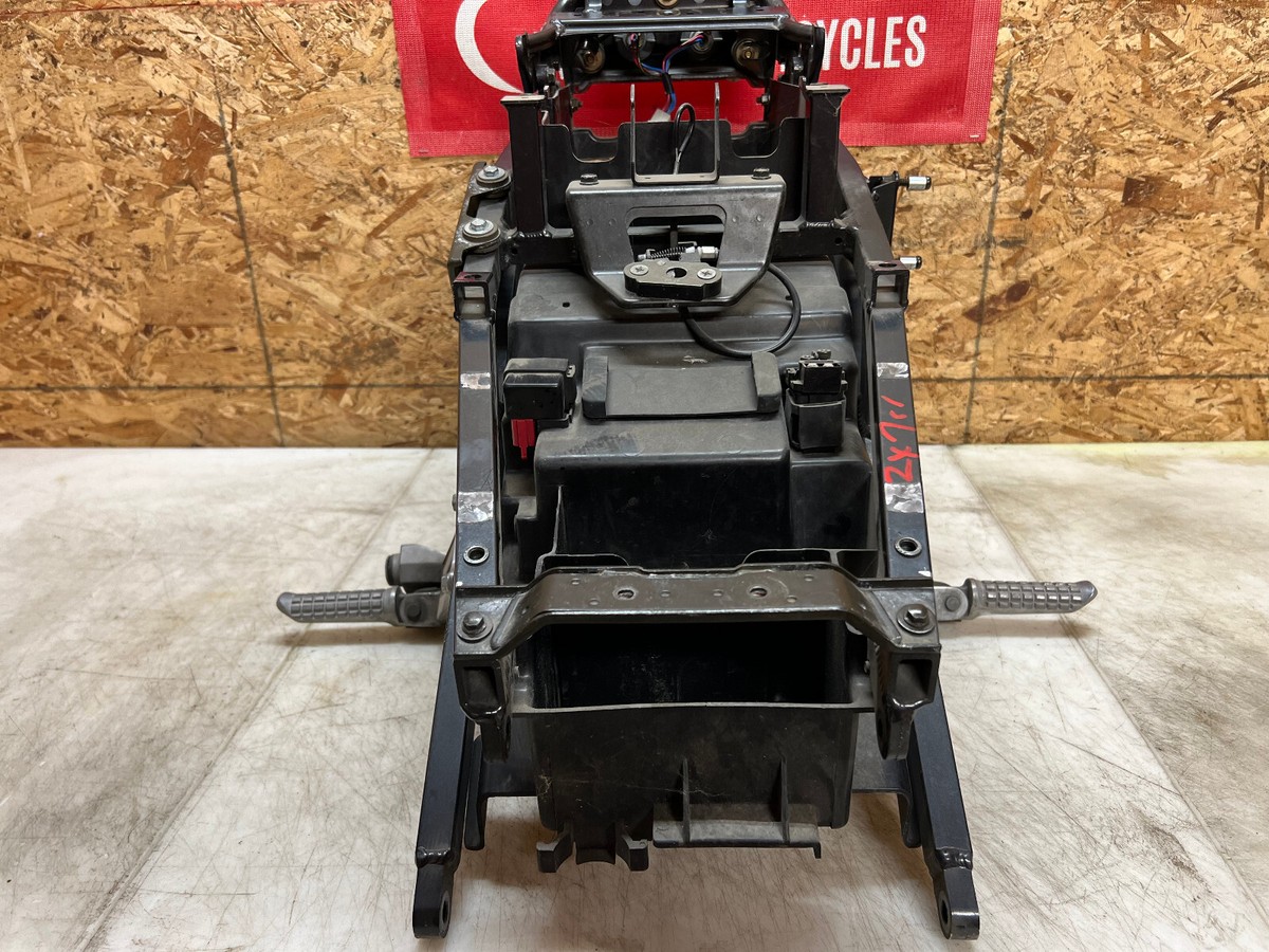 98 99 00 01 02 03 KAWASAKI NINJA ZX7-R ZX7R ZX7 REAR SUBFRAME SUB