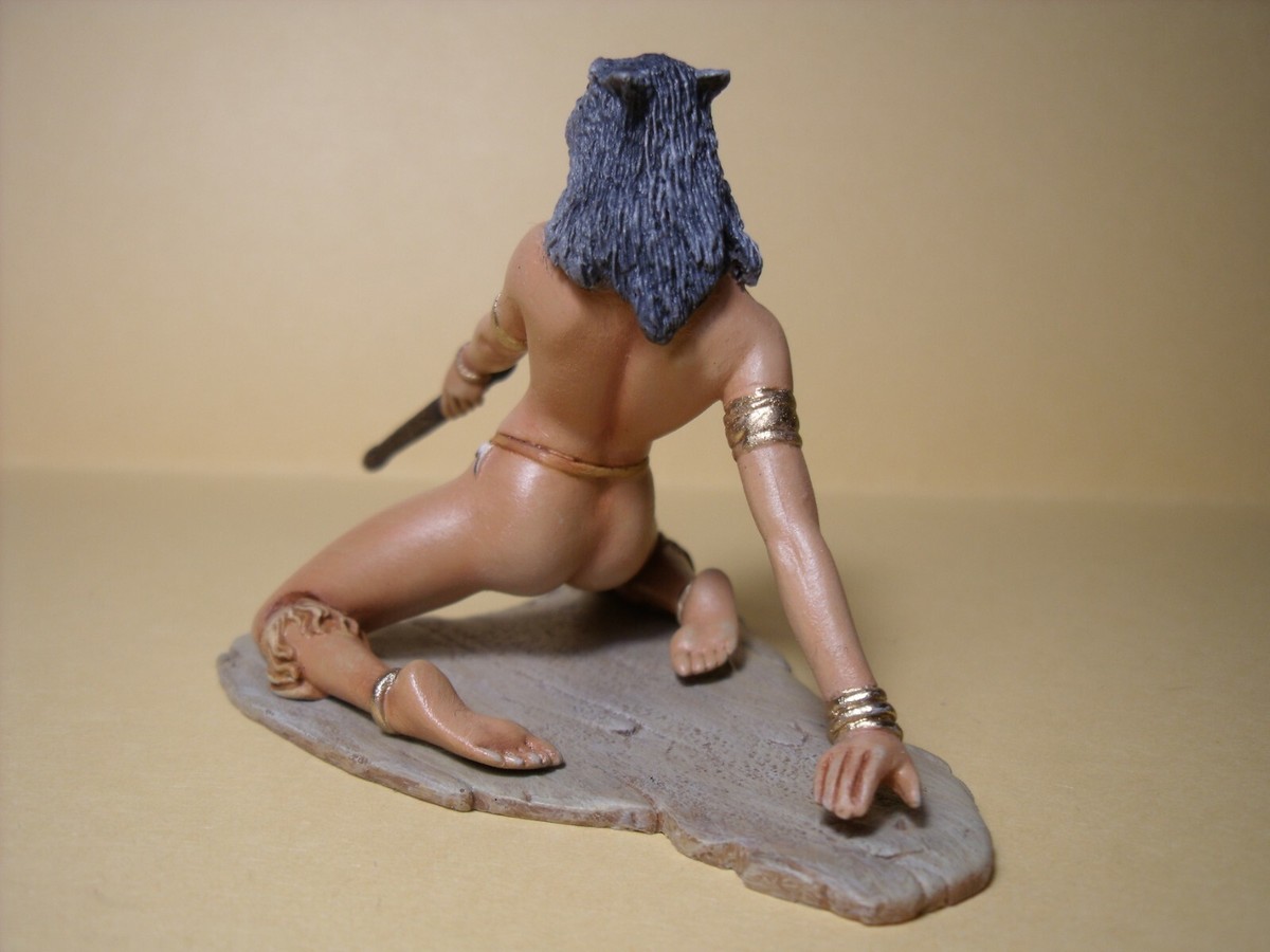 FIGURINE 1/18 GIRL XENA VROOM NOT PEINT FOR SCHUCO MINICHAMPS