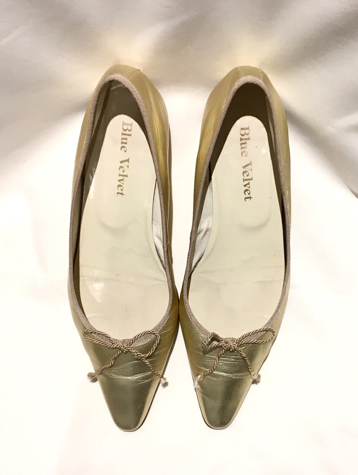 Zapatos planos bailarina “Blue Velvet” de cuero dorado claro, 40,5 muy buen estado