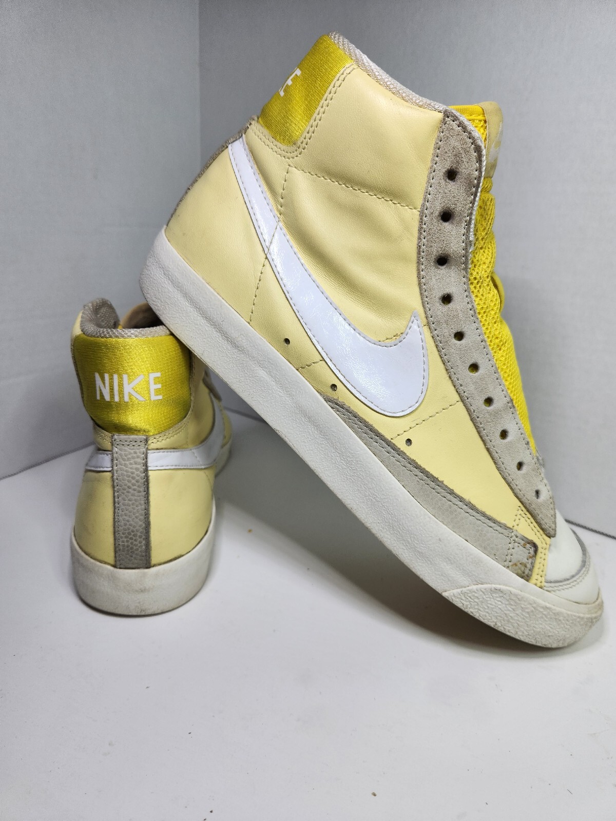 Nike Womens Blazer Mid '77 "Bicycle Yellow" CZ036370… Gem