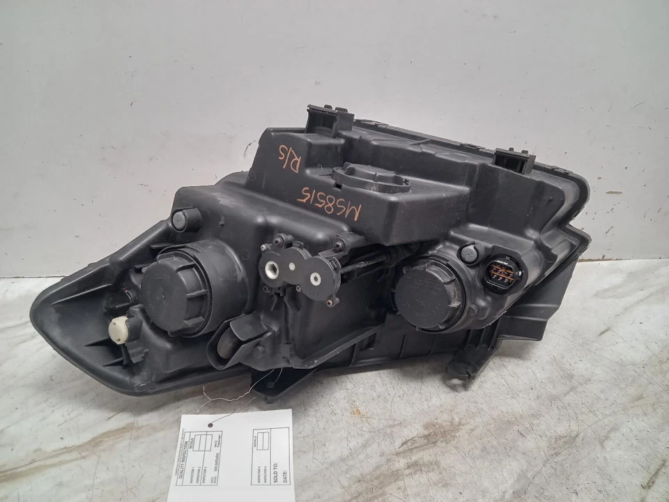 Used Right Headlight Assembly fits: 2013 Kia Soul halogen R. reflector Right Gra - Imagem 3 de 4