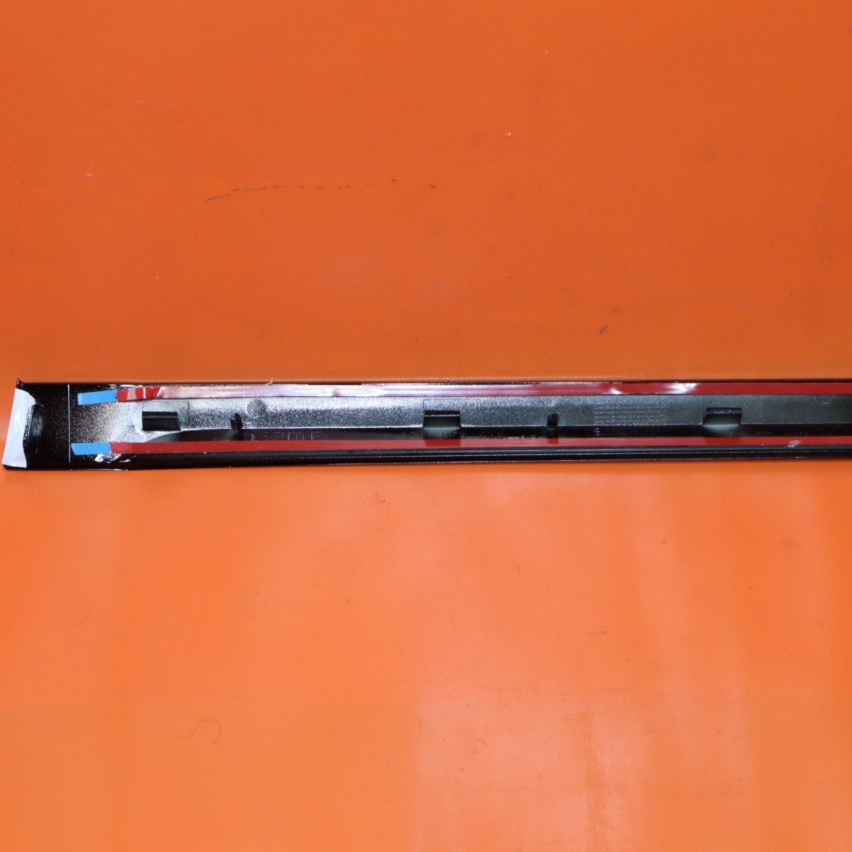 BENTLEY GT QUARTER TRIM MOLDING RIGHT PASSENGER 2019 2020 2021 3SD 853 536 F OEM