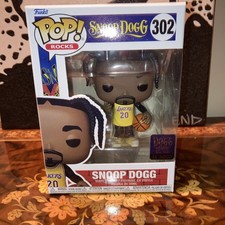 Funko Pop! Vinyl: Snoop Dogg - Tha Dogg House (Exclusive) #302 Lakers Le 3000 Pc