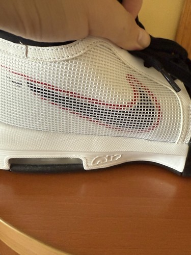 Talla 11.5- Nike LeBron Witness 8 Blanco Rojo Universitario Negro - Imagen 2 de 9