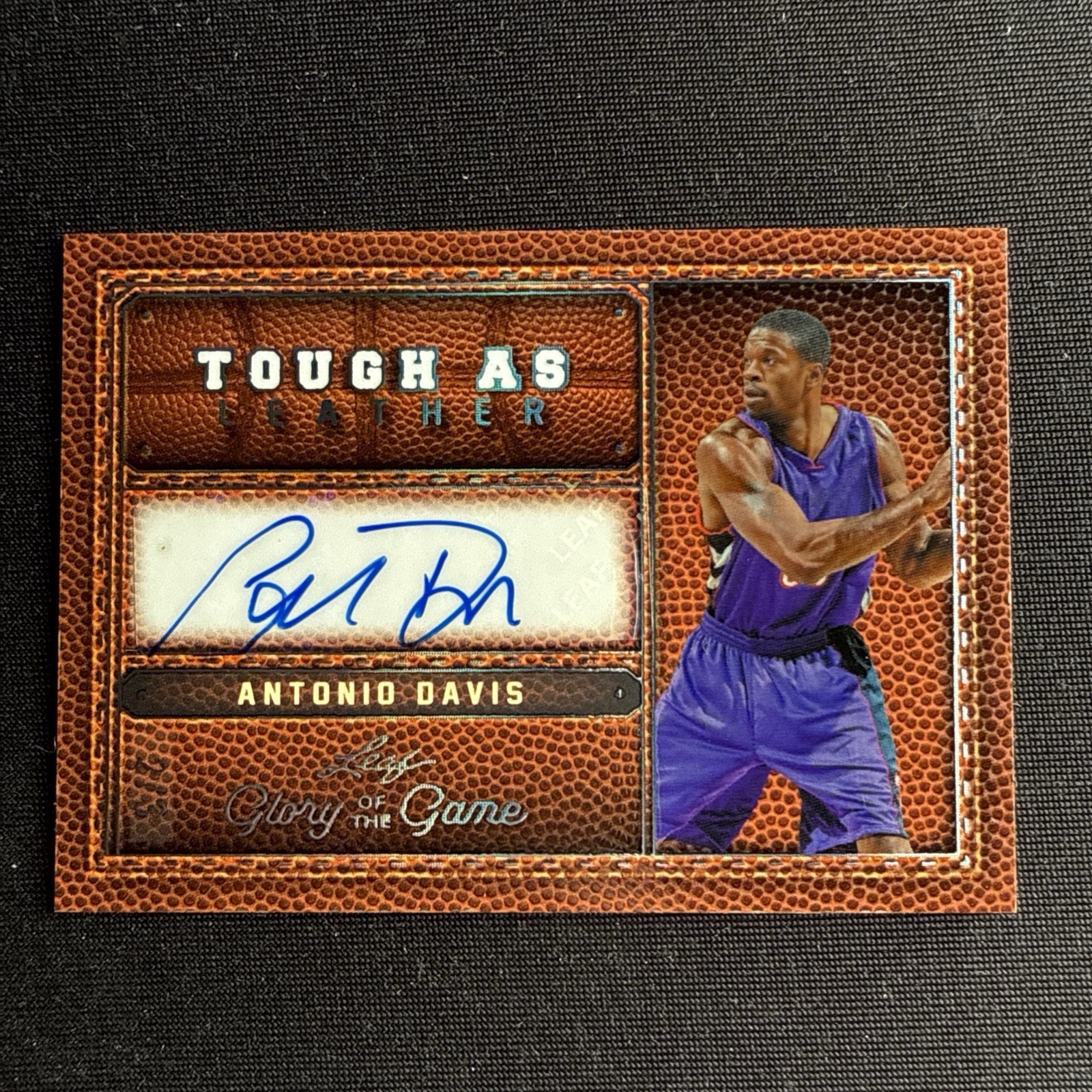Antonio Davis Auto 2025 Leaf Glory Of The Game Tough As Leather /3 #TL-AD1