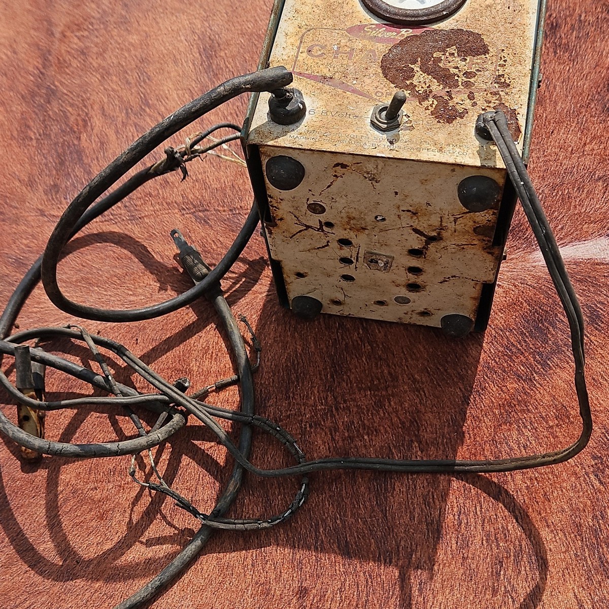 Old Battery Charger 6 8 And 12 Volt Vintage Manual Battery Charger