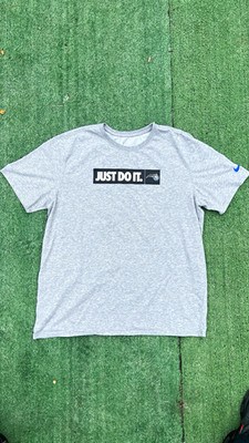 Nike Just Do It Graphic Print Gray Short Sleeve Crew Neck Knit T-Shirt L/XL