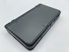 [A-rank] New Nintendo 3DS console Black with Charger/Stylus