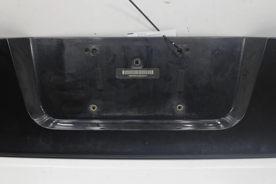 Painel de acabamento de placa de licença tampa do porta-malas BMW 750i xDrive 10-15 51497186533 fabricante de equipamento original - Imagem 4 de 4