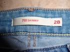 Levi's 711 Skinny 28 Women's Blue Jeans 28 Waist Blue Denim — photo 8