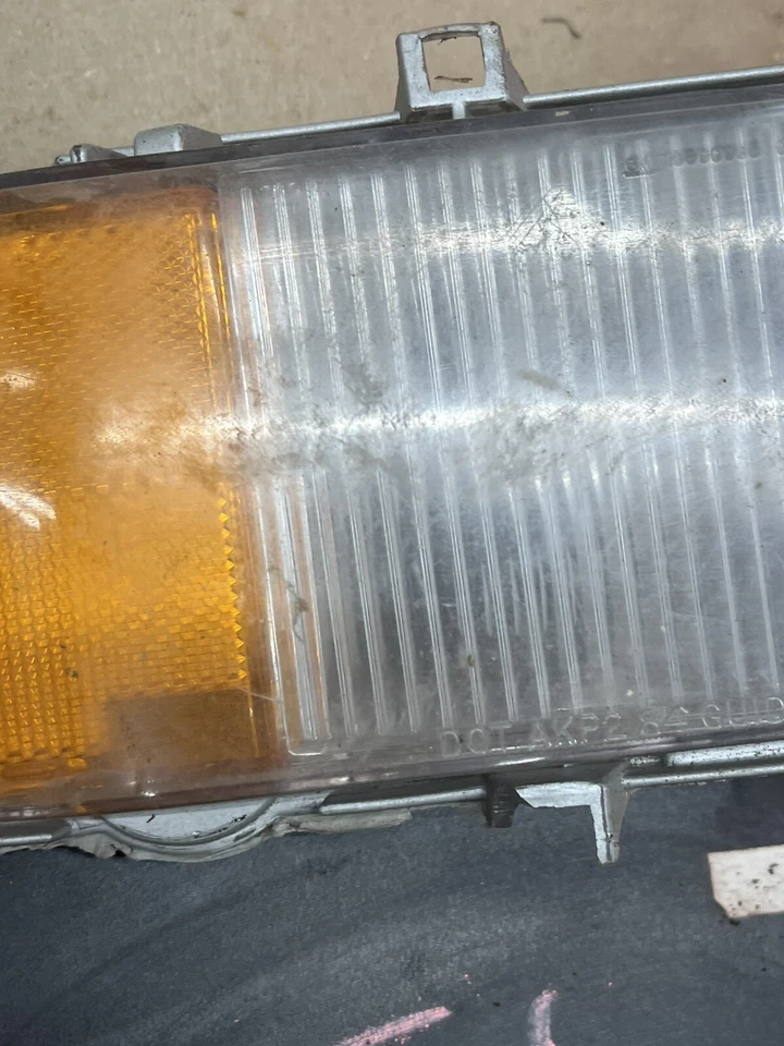 Cadillac DeVille 1985 1986 lado izquierdo del conductor intermitente marcador OEM 16500967 Foto 3 de 4