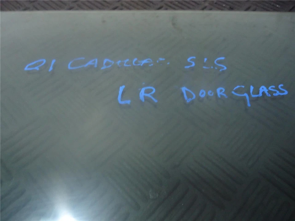 Ventana trasera izquierda cristal Cadillac Catera 2001 Foto 3 de 4