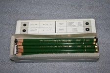 A.W. Faber Castell alte Blechdose mit 12 Kopierstift 9101  Bleistifte hart  NEU