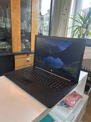 HP 17-bs054ng Intel Celeron Notebook 4GB RAM 500GB HDD 17,3Zoll Laptop