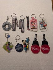 Lot de 11 porte-clés souvenir vintage Disney