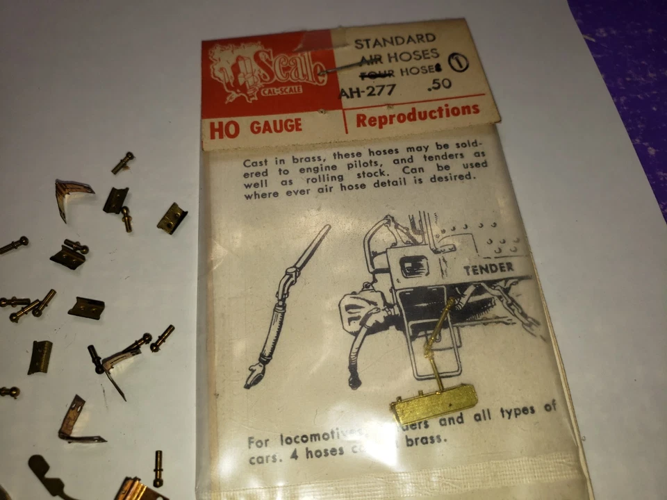 Pacific HO Brass Handrail Posts P-25 And ASSORTED Other Parts Lot  - Image 3 of 4