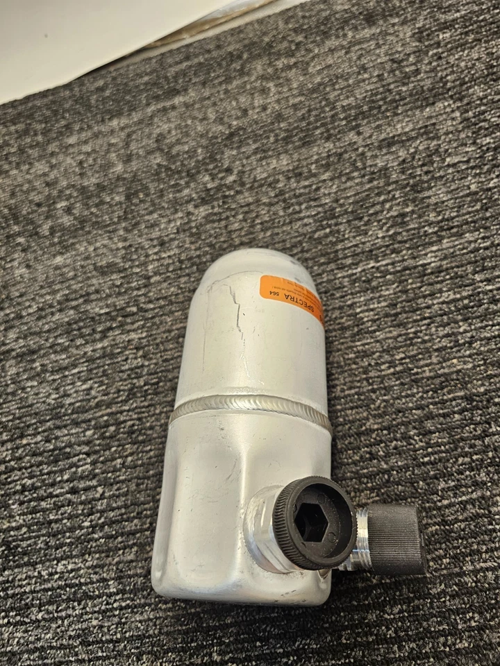 A/C Accumulator 0233219 fits 96-00 GMC C2500,C3500,K2500,K3500 C1500 Suburban - Image 3 of 4